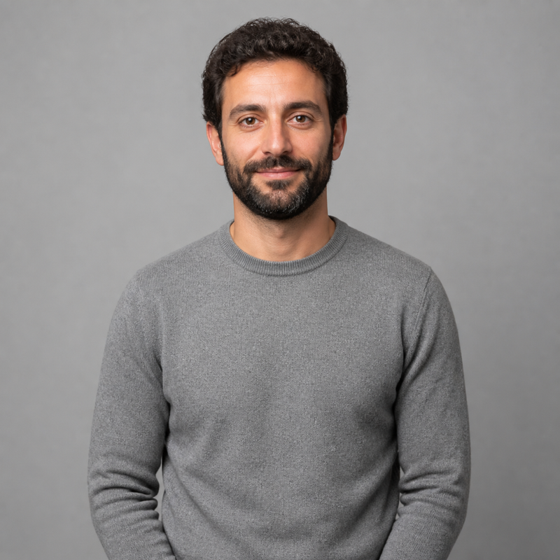 The photograph handed to The Studio Changes, the Face Does Not